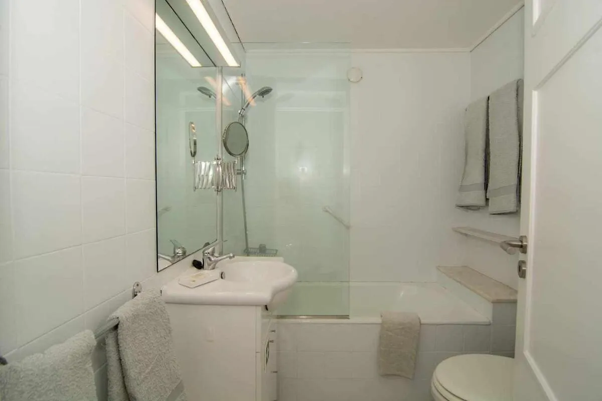 Cliff View III - Sea View + Pool + Wifi Apartment Funchal  Funchal (Madeira)